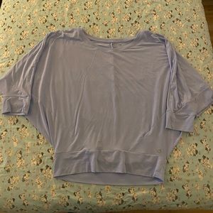 Gap work out too size medium.